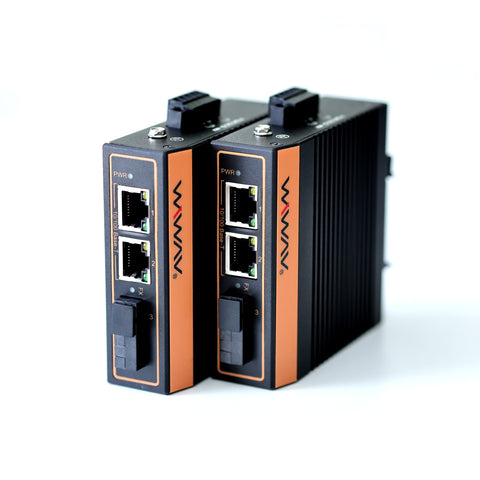 W1003-2FE1FX-I 10/100Mbps 3-Port Industrial Ethernet Media Converter (UL Listed, Pack of 2, IP40, -40~85℃)